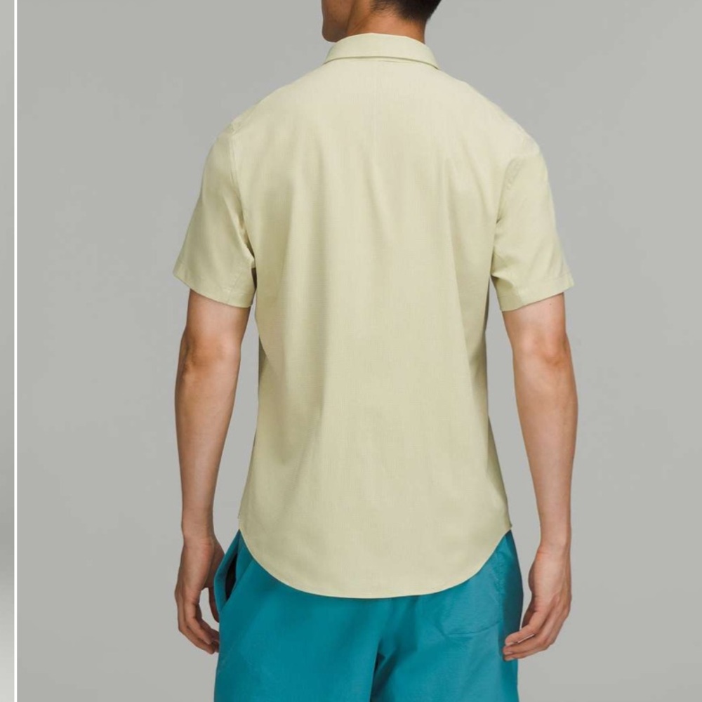 Lululemon Men’s Airing Easy Long Sleeve Shirt
Heathered Dew Green Size XXL - Picture 2 of 6